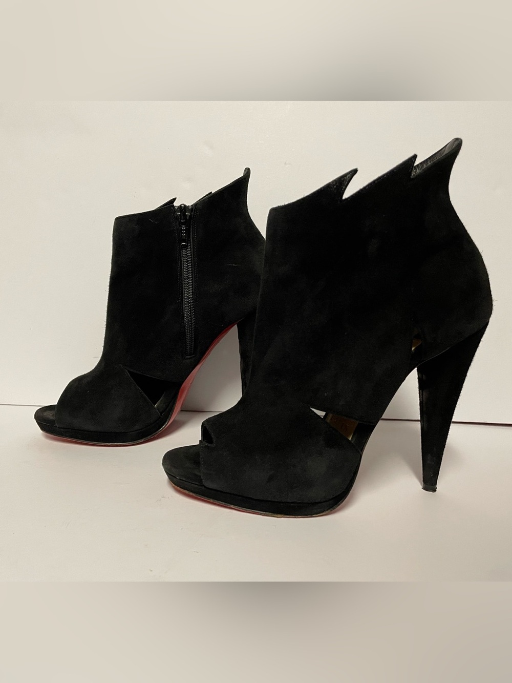 Christian Louboutin Black Suede Peep-Toe Heel Ankle Boot pumps 35